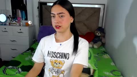 Snapshot of alexis_brown11 chatting on June 14, 2026, 1:36 am -- ALEXIS -- online show from June 14, 2026, 1:36 am