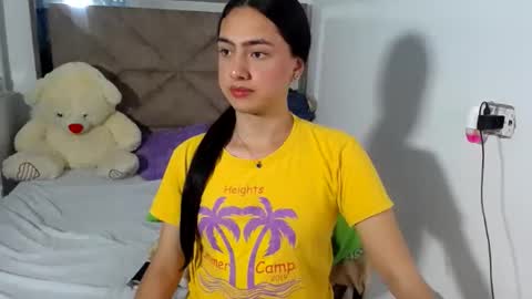Snapshot of alexis_brown11 chatting on July 17, 2026, 2:29 am -- ALEXIS -- online show from July 17, 2026, 2:29 am