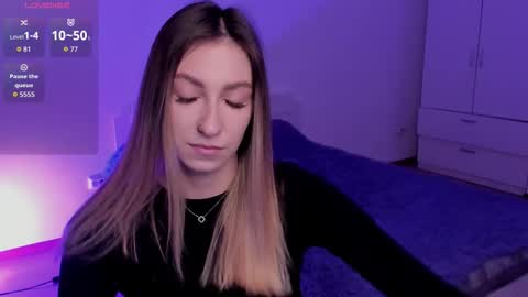 Alexis online show from November 28, 2025, 7:49 pm