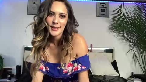 Snapshot of alexisamorlovely chatting on September 13, 2025, 7:08 am Alexis Amor online show from September 13, 2025, 7:08 am
