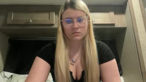 Alexis Danielle online show from September 22, 2025, 2:52 pm