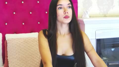 alexisdevine online show from October 6, 2025, 4:21 am