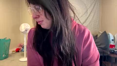 alexislove8 online show from February 17, 2026, 5:41 pm