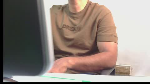 Snapshot of alexkerala84 chatting on May 5, 2026, 6:32 am alexkerala84 online show from May 5, 2026, 6:32 am