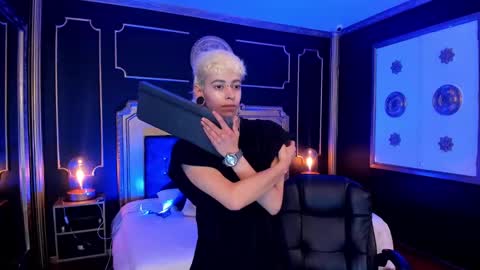 Alex online show from September 23, 2025, 8:01 pm