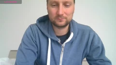 Snapshot of alexswitch8888 chatting on October 21, 2025, 6:36 am Alex online show from October 21, 2025, 6:36 am