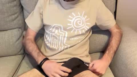 alexthetree online show from April 1, 2026, 5:54 pm