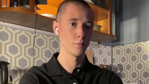 Snapshot of alexwos chatting on December 15, 2024, 9:20 pm Alex online show from December 15, 2024, 9:20 pm