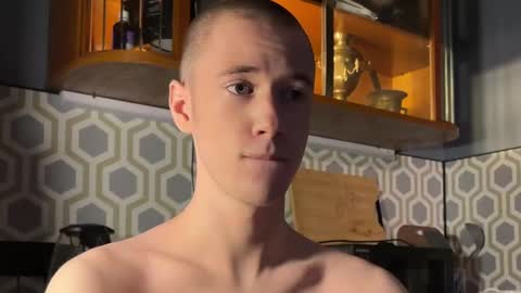 Snapshot of alexwos chatting on December 18, 2024, 12:54 am Alex online show from December 18, 2024, 12:54 am