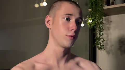 Snapshot of alexwos chatting on January 21, 2025, 8:41 am Alex online show from January 21, 2025, 8:41 am