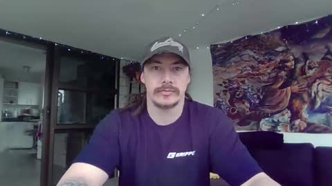 Alex online show from October 3, 2025, 2:30 am