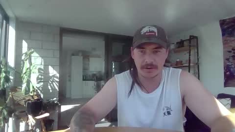 Alex online show from February 25, 2026, 4:22 am