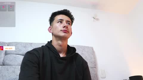 Snapshot of alexxx__01 chatting on January 12, 2025, 12:18 am Alex online show from January 12, 2025, 12:18 am