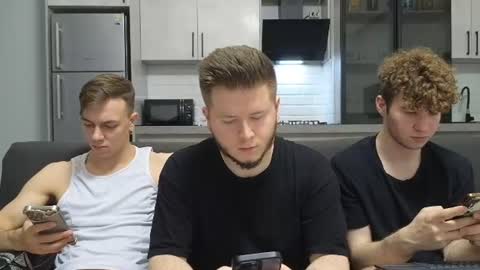 Snapshot of alexxx_d chatting on June 26, 2026, 8:35 pm AlexDimaIgor online show from June 26, 2026, 8:35 pm