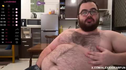 alexxxbear online show from October 6, 2025, 9:01 pm