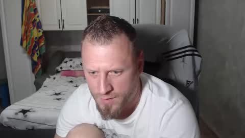 alexyno2022 ONLYFANS online show from October 27, 2025, 9:41 pm