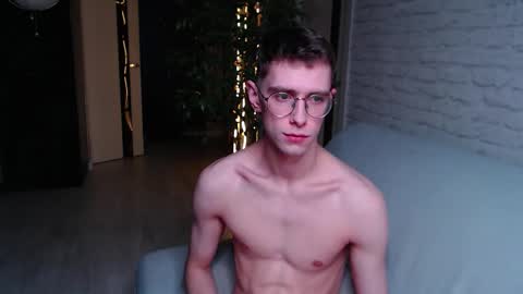 Snapshot of alfie_evanss chatting on October 22, 2025, 4:40 pm Alfie online show from October 22, 2025, 4:40 pm