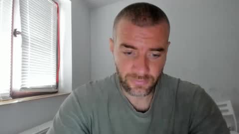 alfiesolomons87 online show from November 4, 2025, 9:30 am