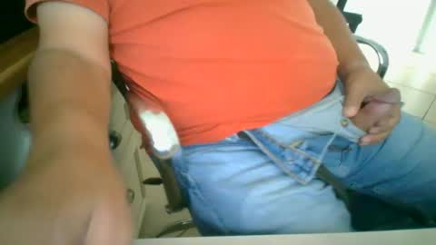 Snapshot of alfonsogomez110 chatting on September 10, 2025, 4:07 pm Alfonso Gomez online show from September 10, 2025, 4:07 pm