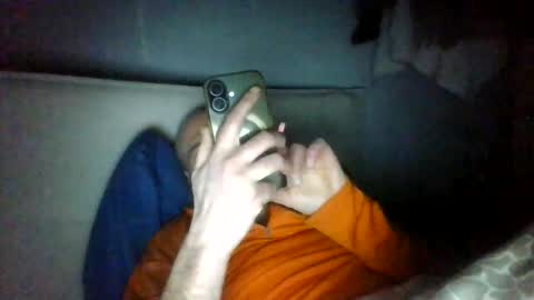 Snapshot of alfred151 chatting on April 14, 2026, 6:14 pm Edgarrrdd1021 online show from April 14, 2026, 6:14 pm