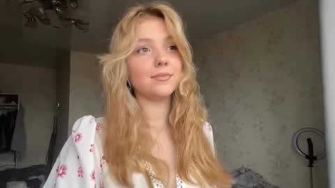 Maria online show from October 28, 2025, 7:01 am