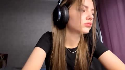 Alice online show from October 12, 2025, 8:13 am