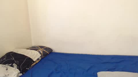 algiz_ online show from October 13, 2025, 4:51 pm