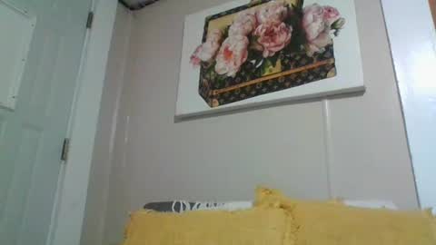 ali_tayler online show from October 7, 2025, 12:57 pm