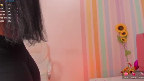 Snapshot of alia_peach_ chatting on February 7, 2025, 5:20 am Alia online show from February 7, 2025, 5:20 am