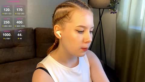 Amelia online show from October 9, 2025, 4:32 am