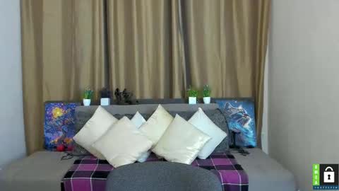 Alianna online show from November 19, 2025, 6:35 am