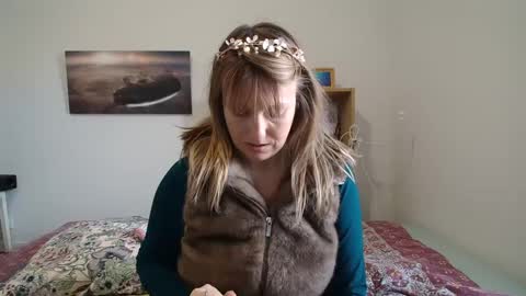 Alice online show from March 8, 2025, 8:44 am