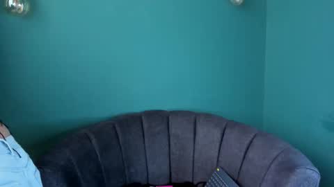 alice_26__ online show from October 16, 2025, 9:05 pm