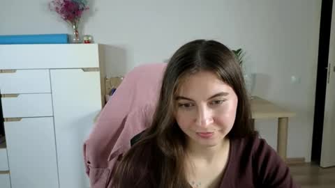 Alice online show from September 24, 2025, 6:00 pm