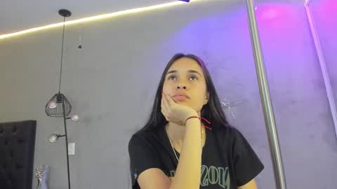 Snapshot of alice__susan chatting on March 3, 2026, 9:42 pm Alice Susan online show from March 3, 2026, 9:42 pm