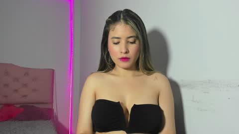 Snapshot of alice_cespedes chatting on February 25, 2025, 9:35 pm alice_cespedes online show from February 25, 2025, 9:35 pm