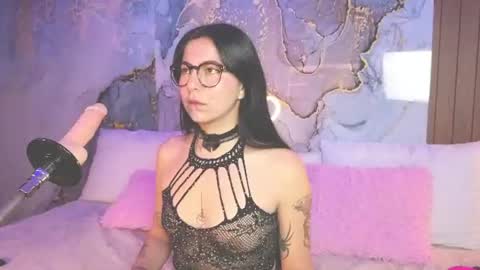 Snapshot of alice_cute77 chatting on June 24, 2026, 11:20 am Mey online show from June 24, 2026, 11:20 am