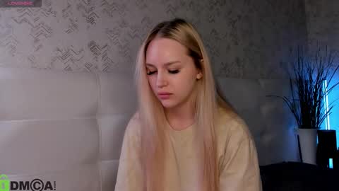 Alice online show from October 12, 2025, 10:53 pm