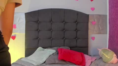  Alice Evans online show from March 11, 2025, 6:00 am