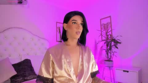 Alice Graay  online show from February 21, 2025, 4:29 am