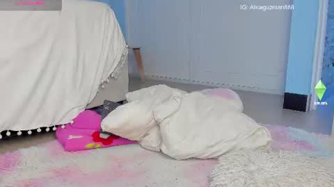 ALICE    Alice guzman online show from July 28, 2026, 7:39 pm