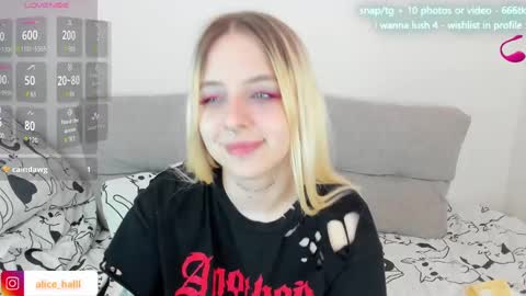 alice_halle online show from March 8, 2025, 7:09 pm