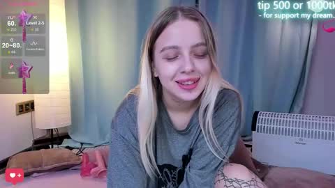 alice_halle online show from September 24, 2025, 3:54 am