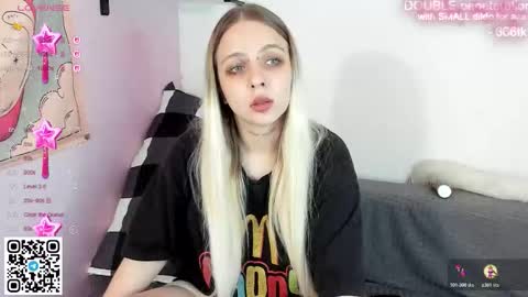 alice_halle online show from November 26, 2025, 10:16 am