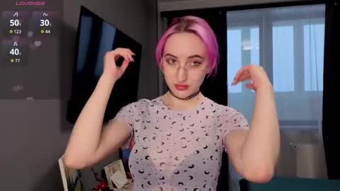 Snapshot of alice_in_chaturland_ chatting on March 12, 2026, 12:00 pm Alice online show from March 12, 2026, 12:00 pm