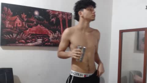 Snapshot of alice_julls chatting on October 31, 2025, 9:38 pm alice online show from October 31, 2025, 9:38 pm