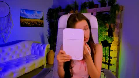 Snapshot of alice_lice chatting on November 5, 2025, 8:03 am alice_lice online show from November 5, 2025, 8:03 am