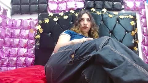 Snapshot of alice_magnus chatting on October 24, 2025, 12:01 pm alice online show from October 24, 2025, 12:01 pm