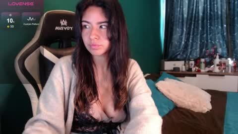 Snapshot of alice_middle01 chatting on April 27, 2026, 3:32 pm Alice online show from April 27, 2026, 3:32 pm