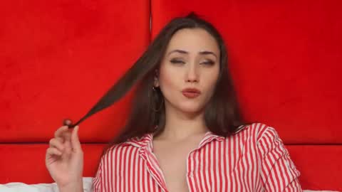 AliceMunro online show from December 30, 2024, 1:15 am